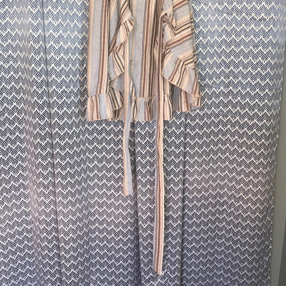 🎉HP🎉Mystree Ruffled Cardigan - Picture 4 of 9